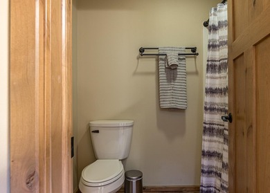 Extensively renovated 3-bedroom, 3-bathroom condo in Minocqua - photo 12
