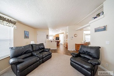 *$5,000 towards lot rent* Welcome to this impeccable 3-Bedroom - photo 12