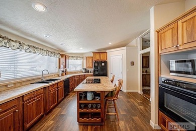 *$5,000 towards lot rent* Welcome to this impeccable 3-Bedroom - photo 14