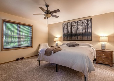 Extensively renovated 3-bedroom, 3-bathroom condo in Minocqua - photo 15
