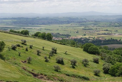 Exclusive 182-hectare estate near Assisi, featuring Palazzo - photo 22