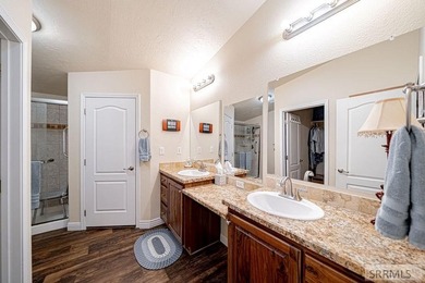 *$5,000 towards lot rent* Welcome to this impeccable 3-Bedroom - photo 29