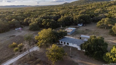 Updated home on 8.29 acres near Medina Lake with no livestock - photo 44