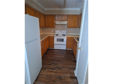 Perfect 2 bed 2 1/2 bath 2 car garage located in the Calallen - photo 4