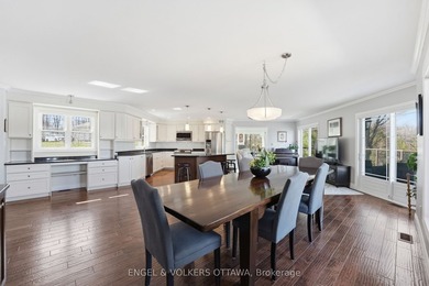Welcome to 11805B Highway 38, a breathtaking waterfront bungalow - photo 9