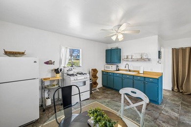 Driftwood Shores Resort is where classic Texas lake life meets - photo 15
