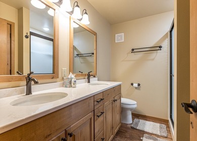 Extensively renovated 3-bedroom, 3-bathroom condo in Minocqua - photo 16