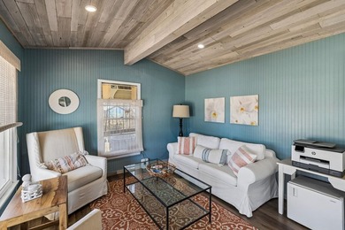 Driftwood Shores Resort is where classic Texas lake life meets - photo 24