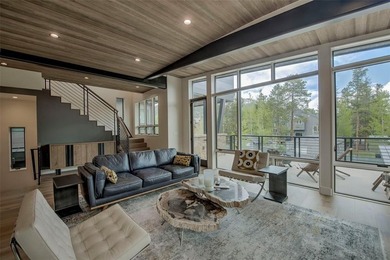 Experience elevated mountain living in this like-new luxury - photo 7