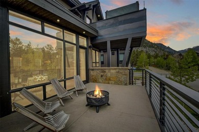 Experience elevated mountain living in this like-new luxury - photo 8