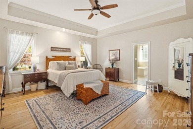 Beautiful brick home featuring an open floor plan and a spacious - photo 9