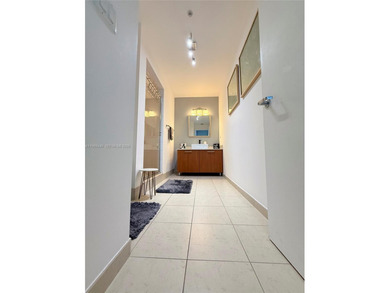 Stunning 1 bed, 1.5 bath condo in the heart of Midtown Miami