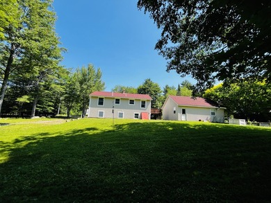 Welcome to this beautifully updated 3 bedroom, 2 bath home - photo 3