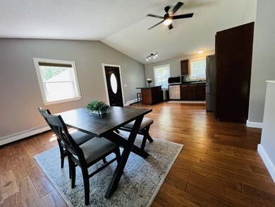 Welcome to this beautifully updated 3 bedroom, 2 bath home - photo 8