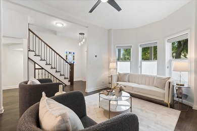 Tucked along a quiet, tree-lined street in the heart of Lakeview - photo 6