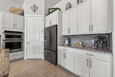 Welcome To This Lakeview Estate Section Home In Gated Copperleaf - photo 17
