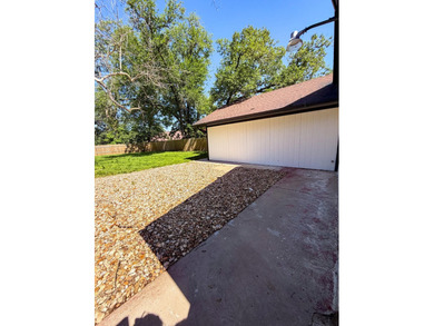 *FLAT YARD, ONE LEVEL, OUTBUILDING, NO CARPET*SO much has been - photo 37