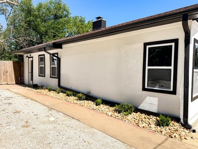 *FLAT YARD, ONE LEVEL, OUTBUILDING, NO CARPET*SO much has been - photo 38