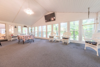 2 Docks, Great View, Big sunroom with a garage! - photo 35