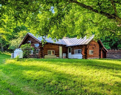 Welcome to this unique four-season cabin, rich in history - photo 4