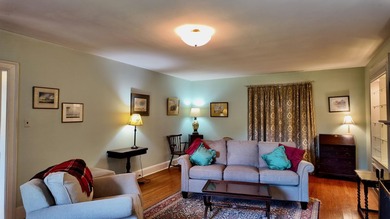Welcome to this spacious 4,048-square-foot home at 192 Sunset - photo 20