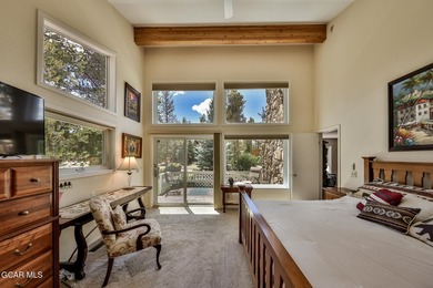 Very cute and updated 3 bedroom/2 bathroom Grand Lake home! It's - photo 21