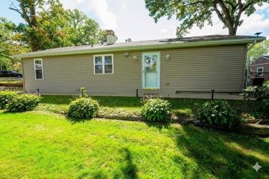 Lake Home For Sale in Antioch, Illinois