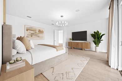 Hardly ever lived in with over $300K in premium upgrades already - photo 30
