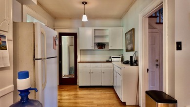 Welcome to this spacious 4,048-square-foot home at 192 Sunset - photo 31