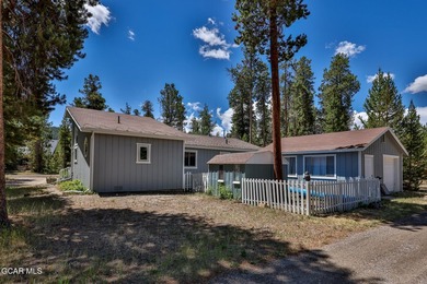 Very cute and updated 3 bedroom/2 bathroom Grand Lake home! It's - photo 33