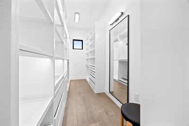 Hardly ever lived in with over $300K in premium upgrades already - photo 36