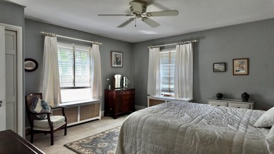 Welcome to this spacious 4,048-square-foot home at 192 Sunset - photo 48