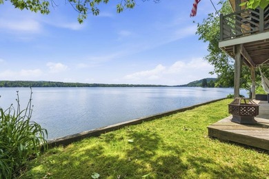 Swan Lake waterfront living doesn't get more immediate than this - photo 3