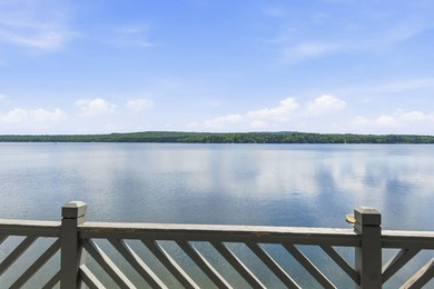 Swan Lake waterfront living doesn't get more immediate than this - photo 6