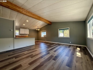 Additional listing photo 1