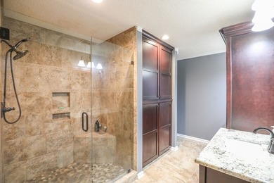 Beautifully upgraded 4-bedroom, 3-bath home offering the perfect - photo 19