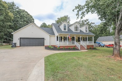Beautifully upgraded 4-bedroom, 3-bath home offering the perfect - photo 41