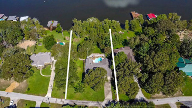 Perfection On Lake Palestine! - Lake Home For Sale in Frankston, Texas