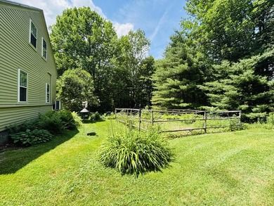 Charming and cozy, yet spacious antique cape with 3-4 bedrooms - photo 2