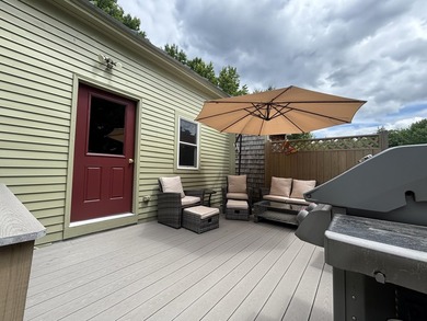 Charming and cozy, yet spacious antique cape with 3-4 bedrooms - photo 5