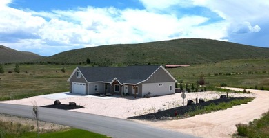 Sold Turnkey, fully furnished short-term rental just steps from - photo 5