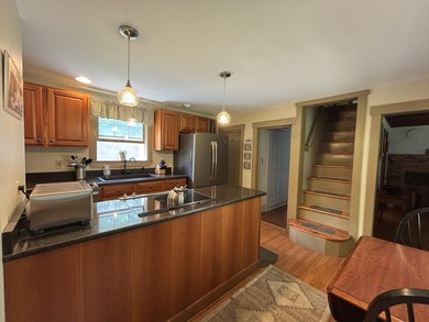 Charming and cozy, yet spacious antique cape with 3-4 bedrooms - photo 10