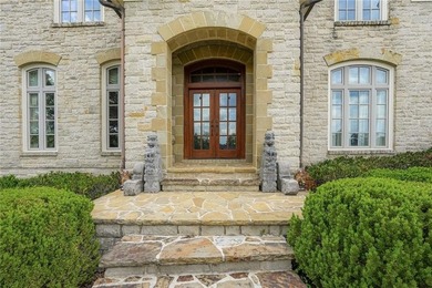 Perfectly positioned within the prestigious gated golf community - photo 2