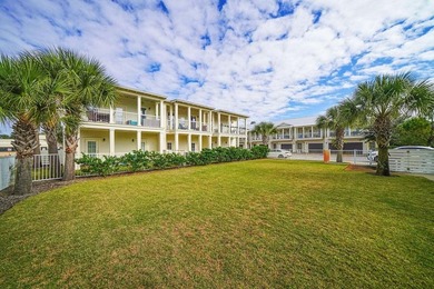 Welcome to the heart of Crystal Beach, where coastal charm meets - photo 17