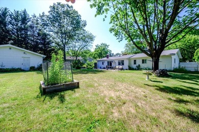 Welcome home to this well-maintained ranch, where timeless - photo 18