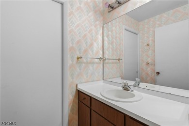 Priced to sell, this 3-bedroom, 1-bath villa in Principia Garden - photo 23