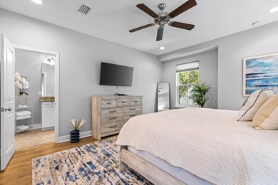Welcome to the heart of Crystal Beach, where coastal charm meets - photo 33