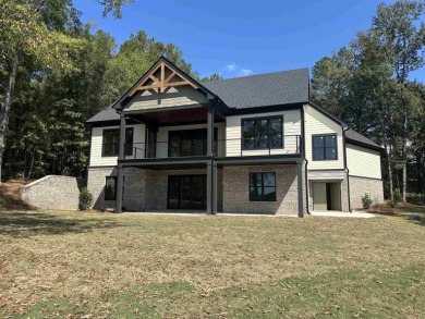 Lake Home For Sale in Eatonton, Georgia