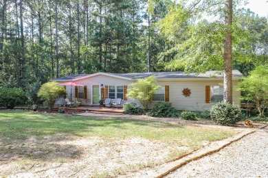 Lake Home For Sale in Eatonton, Georgia