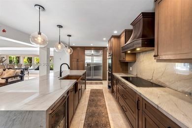 An iconic mid-century modern masterpiece by legendary architect - photo 11